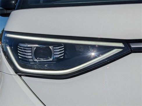 New 2025 Volkswagen ID. Buzz Pro S image 10