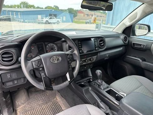 Used 2021 Toyota Tacoma SR RWD image 3