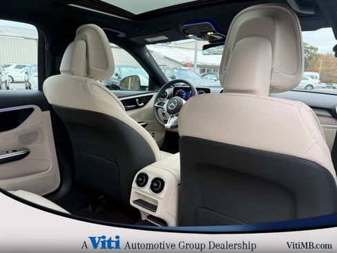Used 2025 Mercedes-Benz C 300 4MATIC Sedan image 26