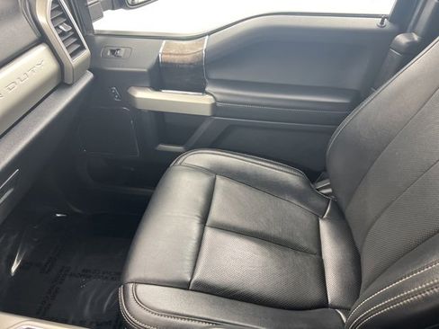 Used 2022 Ford F250 Lariat image 20