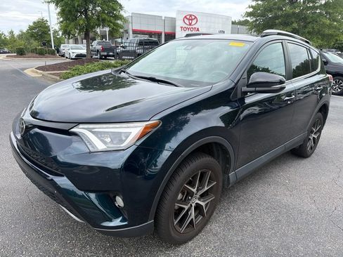 Used 2017 Toyota RAV4 SE FWD image 1