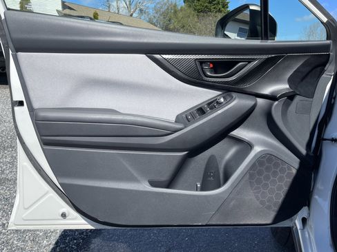 Used 2022 Subaru Crosstrek 2.0i Premium image 8