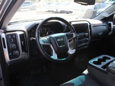 Used 2017 GMC Sierra 1500 SLE w/ SLE Value Package image 13