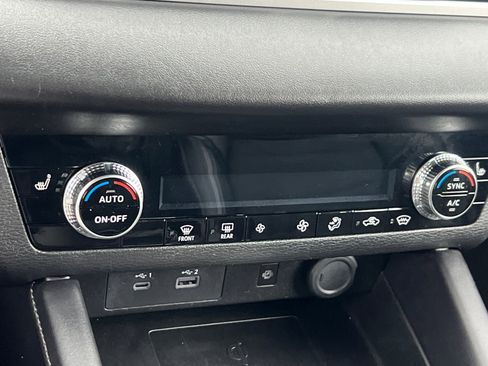 Used 2024 Mitsubishi Outlander SE image 22