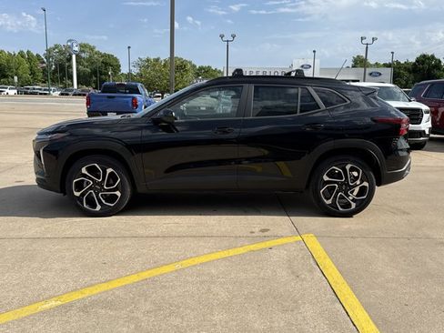 New 2026 Chevrolet Trax RS w/ Driver Confidence Package FWD image 11