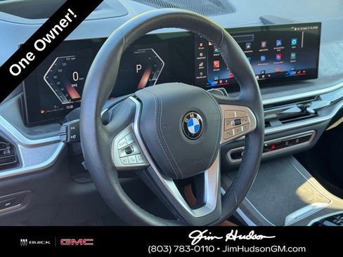 Used 2024 BMW X7 xDrive40i w/ Parking Assistance Package image 19