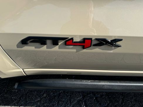 Certified 2024 GMC Canyon AT4X image 15