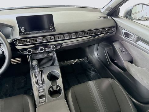 Used 2023 Honda Civic Sport image 25