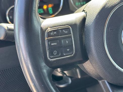 Used 2018 Jeep Wrangler Unlimited Sahara w/ Connectivity Group AWD/4WD image 29