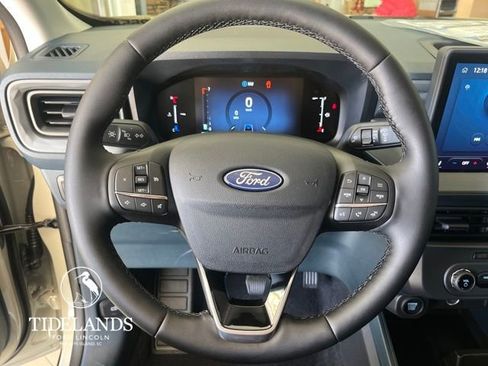 New 2025 Ford Maverick XLT w/ XLT Luxury Package image 17