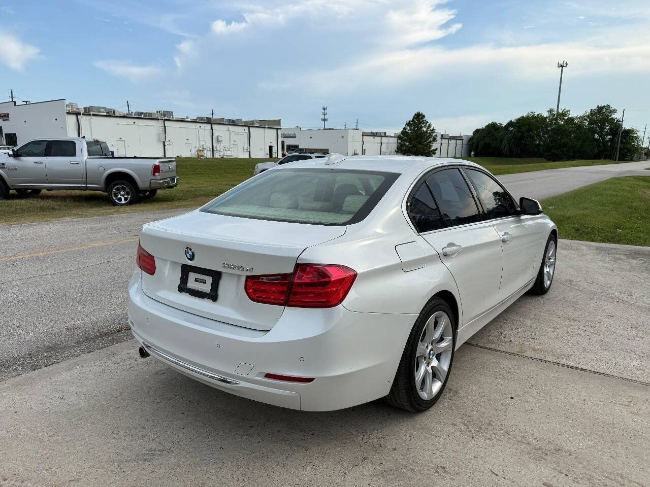 Used 2015 BMW 328d Sedan RWD image 6