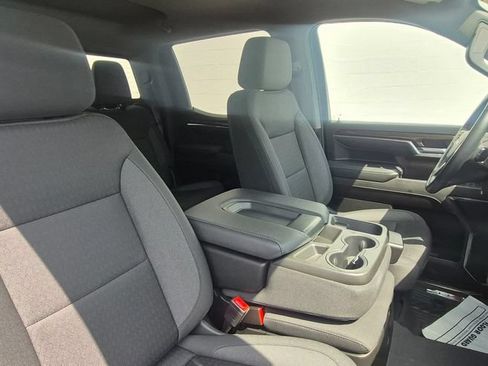 Used 2023 Chevrolet Silverado 1500 LT AWD/4WD image 4