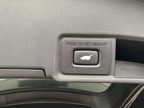 Used 2020 Acura RDX A-Spec image 17