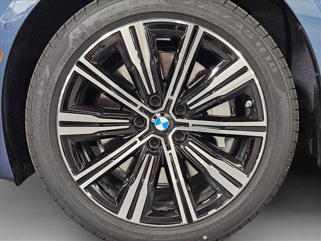 Used 2026 BMW 330i Sedan w/ Premium Package RWD image 16