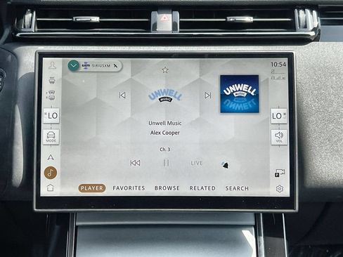 Used 2025 Land Rover Range Rover Velar S AWD/4WD image 23