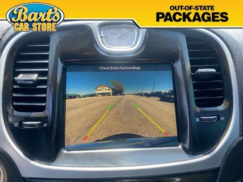 Used 2019 Chrysler 300 Limited AWD/4WD image 33