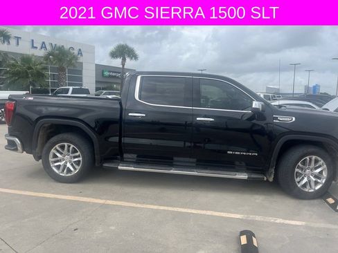 Used 2021 GMC Sierra 1500 SLT AWD/4WD image 3