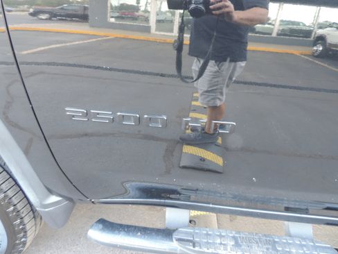 Used 2021 Chevrolet Silverado 2500 Custom w/ Custom Value Package image 25