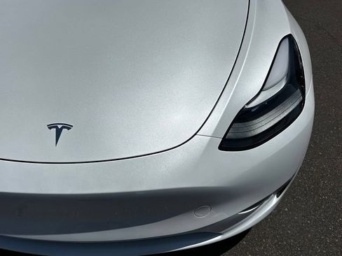 Used 2023 Tesla Model Y Long Range AWD/4WD image 5