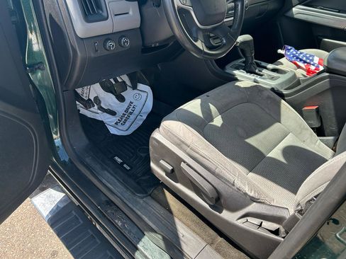 Used 2015 Chevrolet Colorado LT w/ LT Convenience Package AWD/4WD image 10