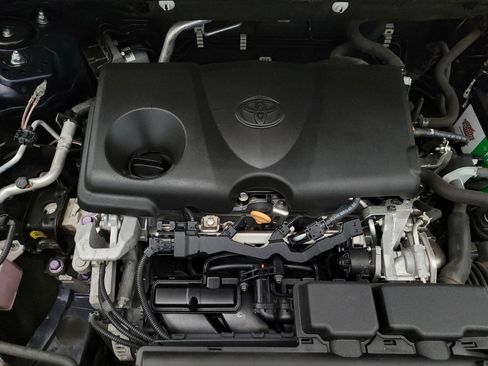 Used 2021 Toyota RAV4 XLE image 30