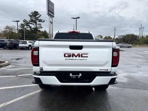 Used 2024 GMC Canyon AT4 image 5
