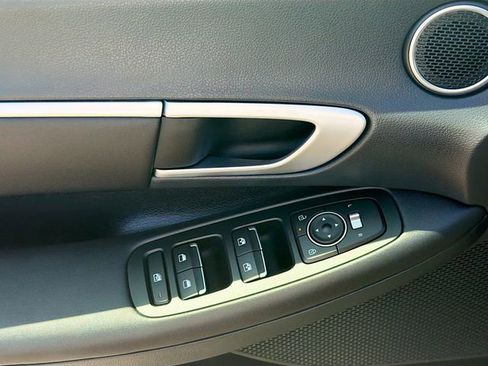 Used 2024 Hyundai Sonata SEL FWD image 17