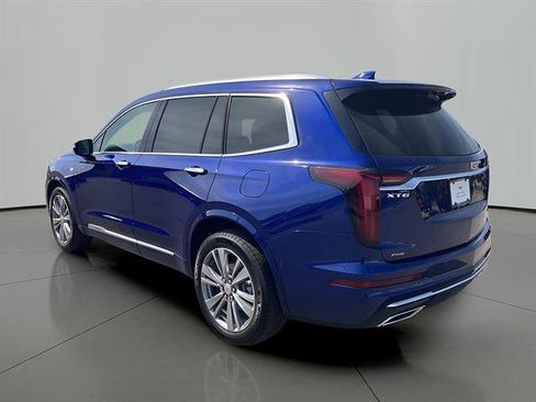 Certified 2025 Cadillac XT6 Premium Luxury w/ Platinum Package AWD/4WD image 3