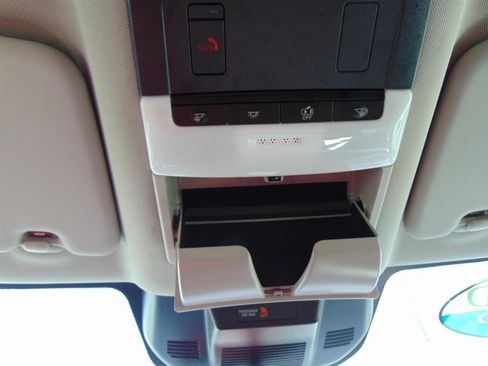 Used 2024 Nissan Rogue SV image 29