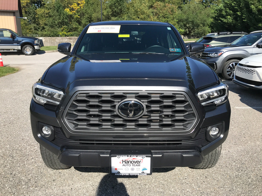 Certified 2023 Toyota Tacoma TRD Off-Road w/ Technology Package AWD/4WD image 3