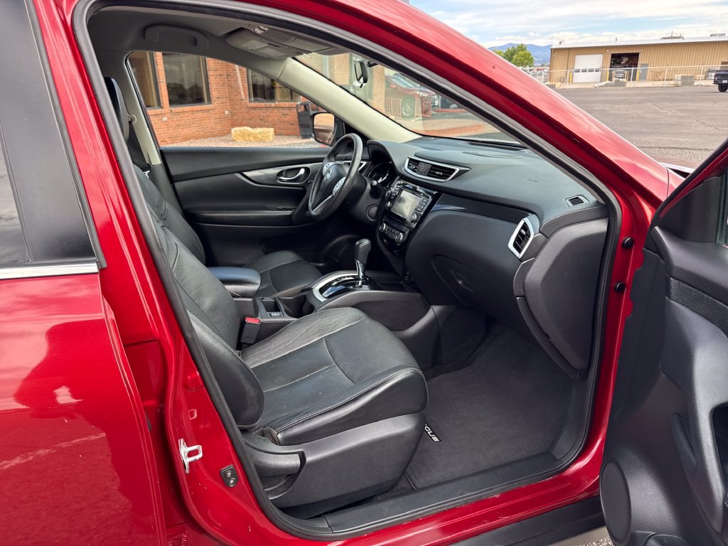 Used 2014 Nissan Rogue SL AWD/4WD image 33