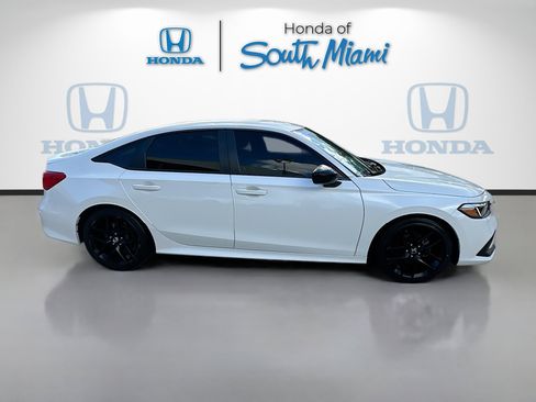 Used 2023 Honda Civic Sport image 8