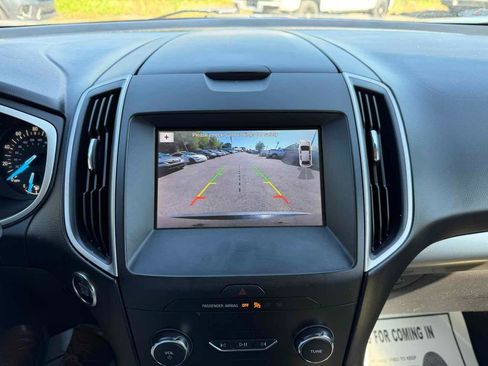 Used 2019 Ford Edge SEL image 30