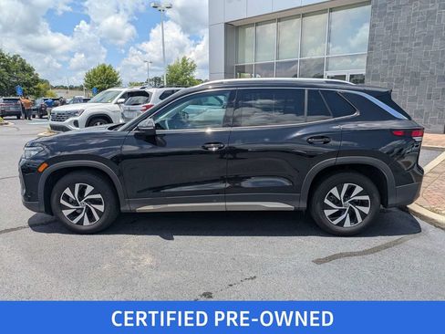 Used 2025 Volkswagen Tiguan S FWD image 8