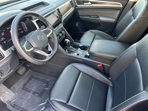 Used 2022 Volkswagen Atlas SE image 9