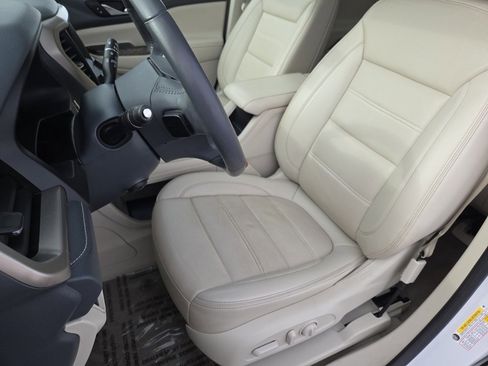 Used 2021 GMC Acadia Denali w/ Denali Technology Package image 5