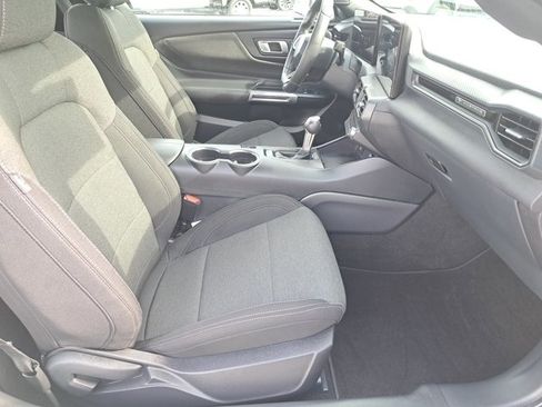 Certified 2025 Ford Mustang Coupe image 11