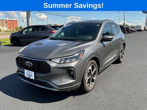 Certified 2023 Ford Escape ST-Line Select w/ Tech Pack #2 AWD/4WD image 3