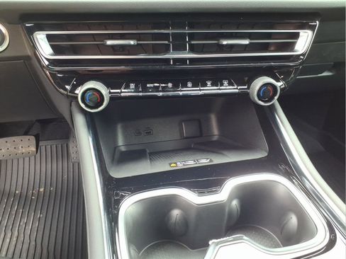 New 2026 Chevrolet Traverse LT w/ Midnight/Sport Edition image 23