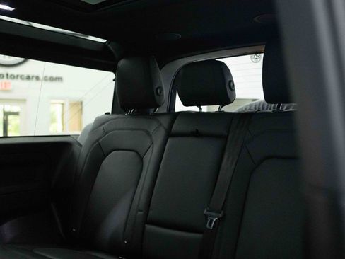 Used 2023 Land Rover Defender 90 SE AWD/4WD image 48