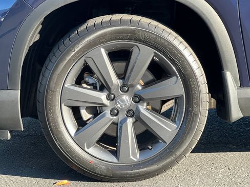 Certified 2025 Honda Pilot Sport image 26