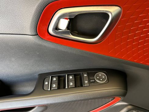 Certified 2023 Kia Soul GT-Line w/ GT-Line Technology Package FWD image 11