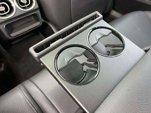 Used 2024 Mercedes-Benz C 300 4MATIC Sedan image 12