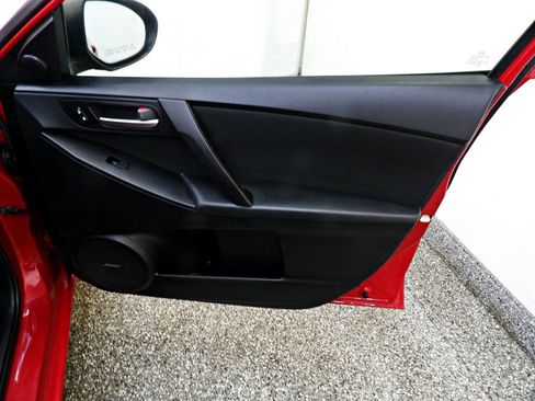 Used 2013 MAZDA MAZDA3 i Touring FWD image 11