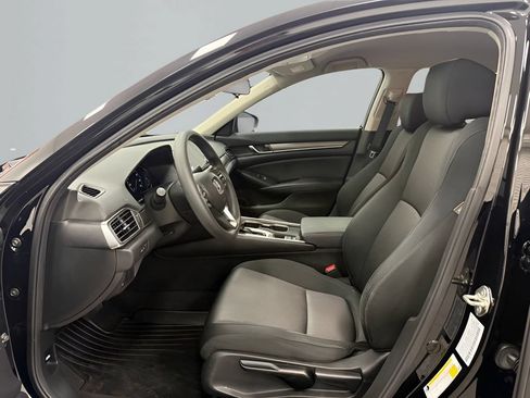 Used 2018 Honda Accord LX image 12
