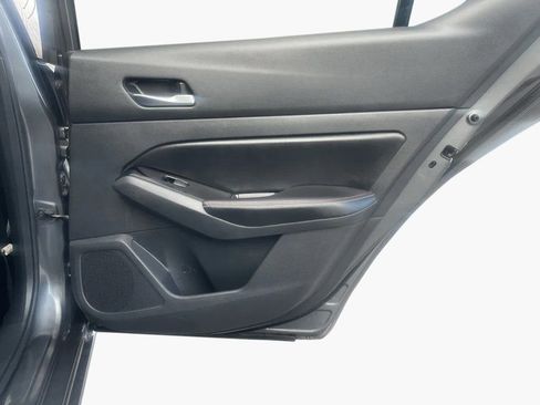 Used 2023 Nissan Altima 2.0 SR image 16