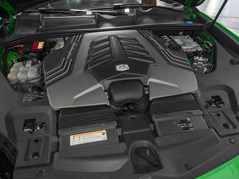 Used 2023 Lamborghini Urus Performante AWD/4WD image 62
