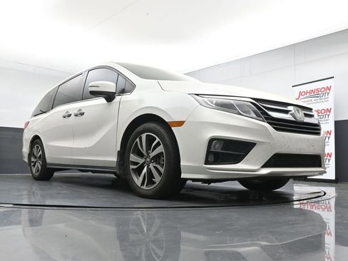 Used 2018 Honda Odyssey EX-L image 18