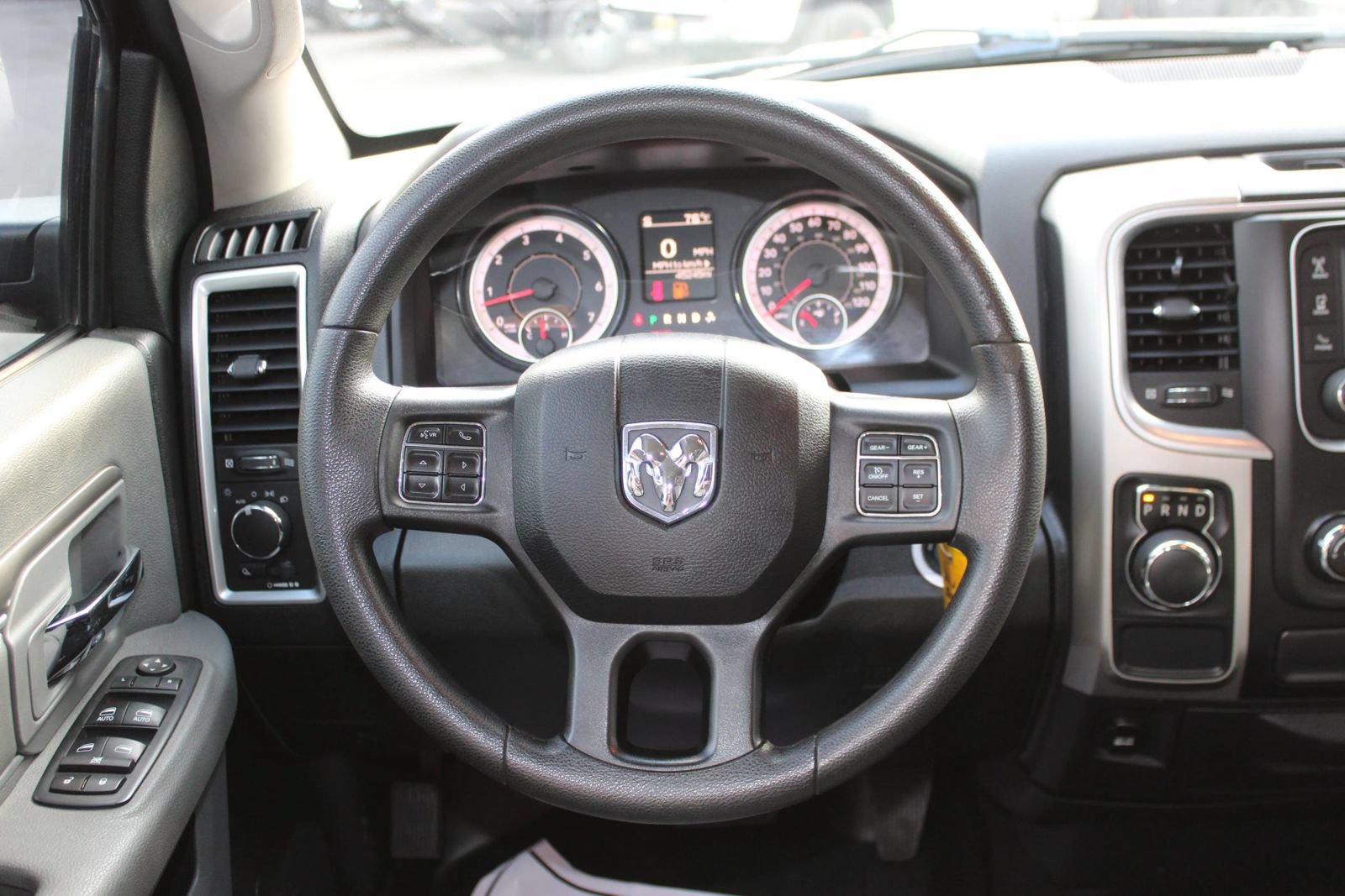 Used 2017 RAM 1500 Classic SLT RWD image 22
