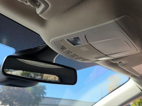 Used 2023 Ford Edge SEL image 35